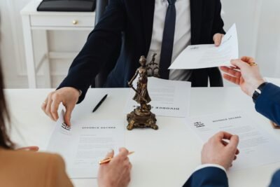 O papel da consultoria jurídica na indústria