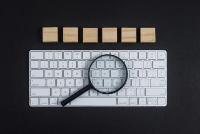 Aprenda a escolher palavras-chave com intenção transacional real e aumente suas conversões com estratégias de SEO focadas em resultados.