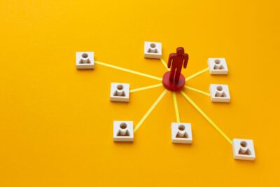 Reter talentos em áreas técnicas é essencial! Descubra estratégias eficazes de gestão para manter seus melhores profissionais.