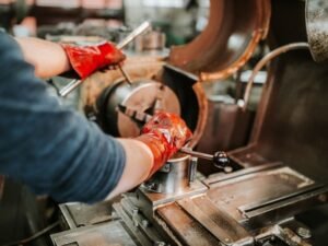 Eficiência e Precisão no Corte a Laser A Tecnologia que Transforma a Indústria Brasileira