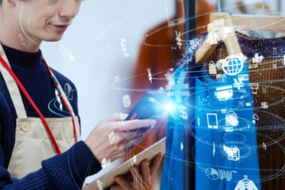 Descubra como a IA está revolucionando o marketing com campanhas personalizadas, segmentação precisa e aumento de conversões.